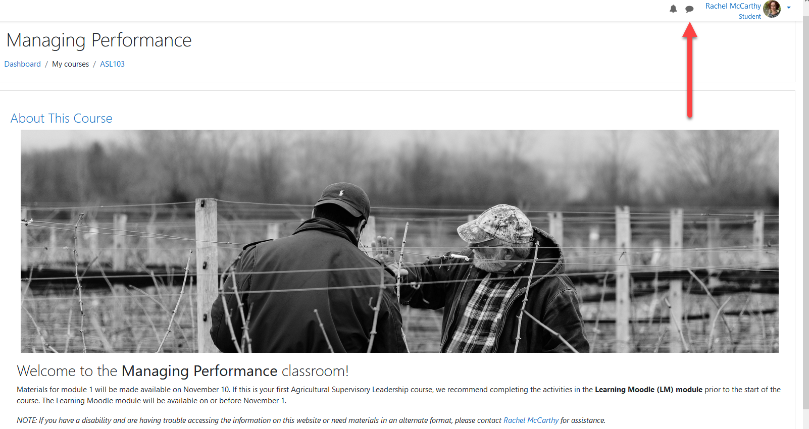 Red arrow points to chat bubble icon which opens the Messages drawer